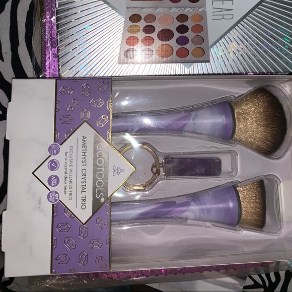 - New Pur Face palette & brushes - Picture 6 of 6